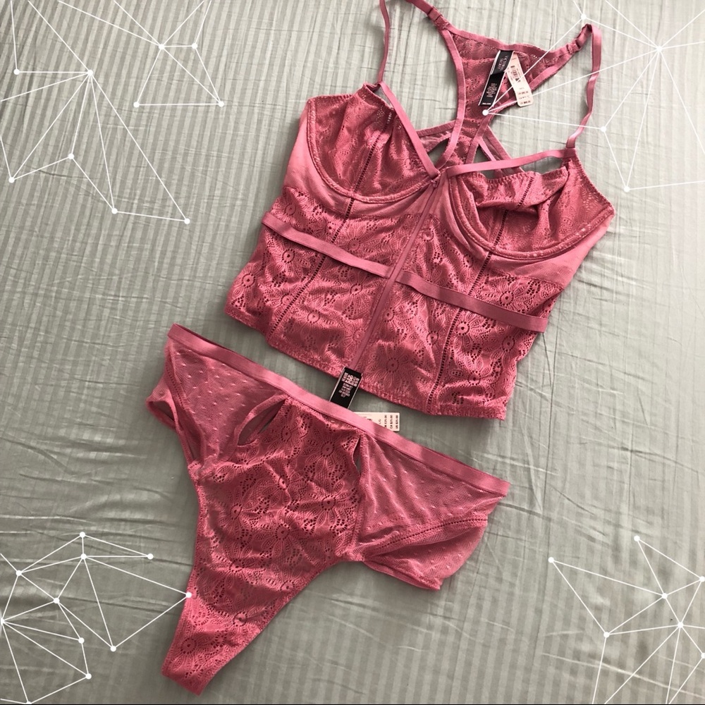 🆕 Two-Piece Victoria’s Secret Lingerie
